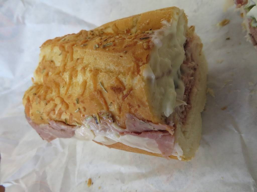 Jersey Mikes Subs | meal takeaway | 2318 W Wabash Ave, Springfield, IL 62704, USA | 2177876453 OR +1 217-787-6453