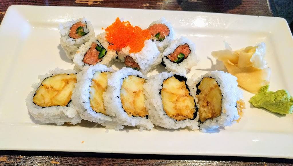Sushi Holic | restaurant | 112 Vintage Way, Novato, CA 94945, USA | 4158988500 OR +1 415-898-8500