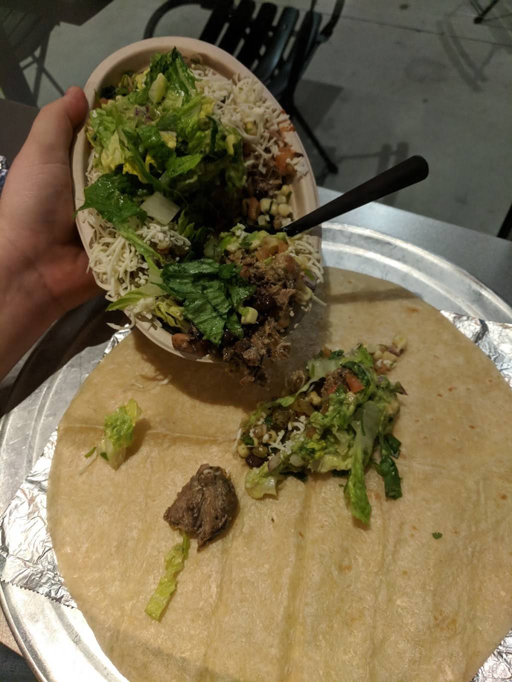Chipotle Mexican Grill | restaurant | 204 Advantage Pl, Knoxville, TN 37922, USA | 8655317029 OR +1 865-531-7029