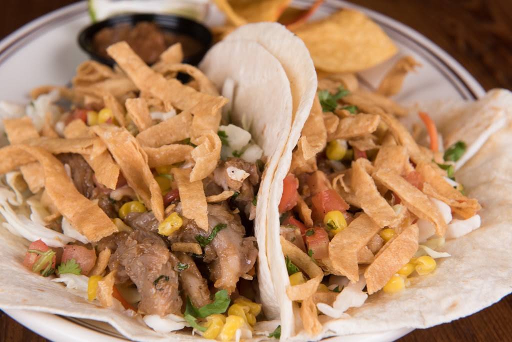 Crooked Pint Ale House & Event Center | restaurant | 1734 Adolphus St, Maplewood, MN 55117, USA | 6512526500 OR +1 651-252-6500