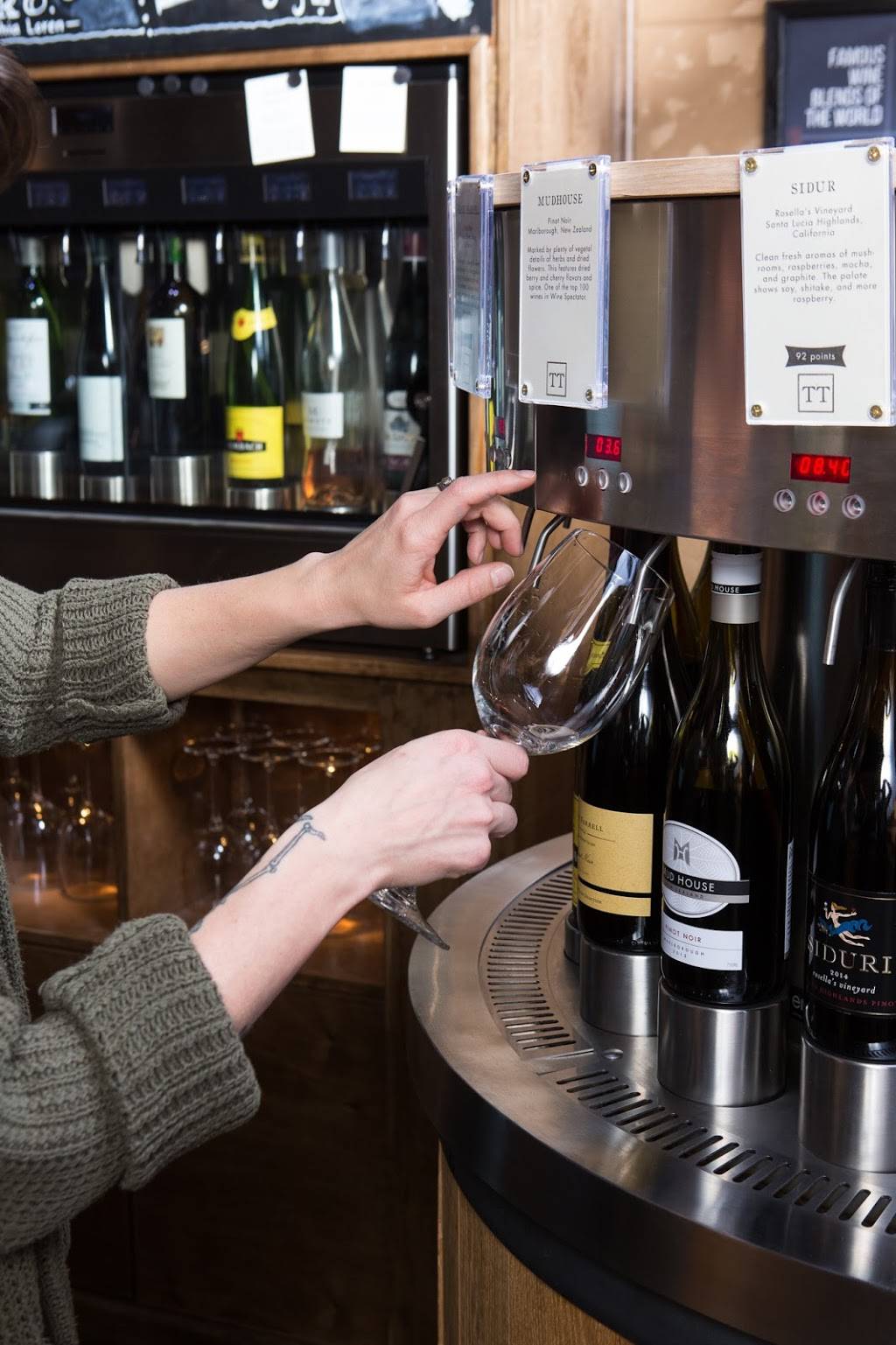 Tutonis Restaurant | restaurant | 108 N George St, York, PA 17401, USA | 7178855169 OR +1 717-885-5169