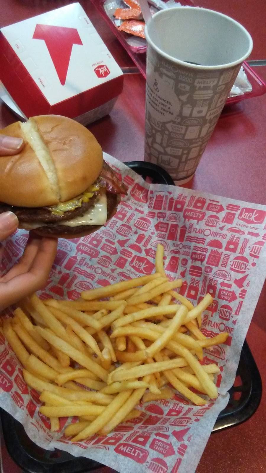 Jack in the Box | restaurant | 611 E Capitol Expy, San Jose, CA 95111, USA | 4085785057 OR +1 408-578-5057