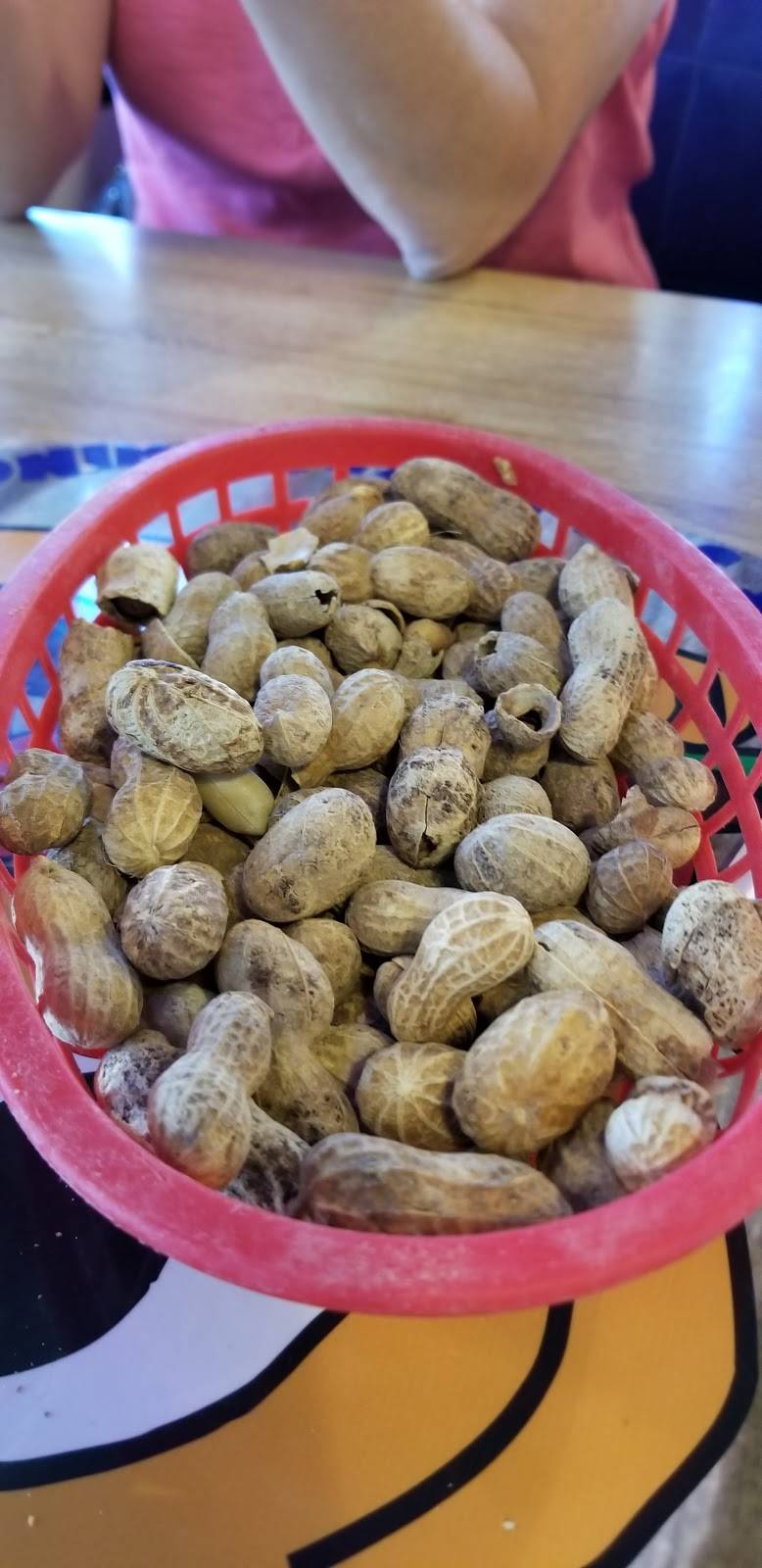 Grumps Burgers | restaurant | 1704 N Main St, Cleburne, TX 76033, USA | 8177742874 OR +1 817-774-2874