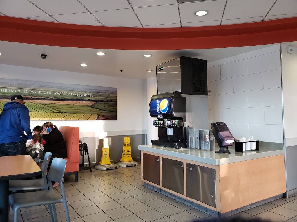 Yoshinoya Tweedy & California | restaurant | 3506 Tweedy Blvd, South Gate, CA 90280, USA | 3235649934 OR +1 323-564-9934