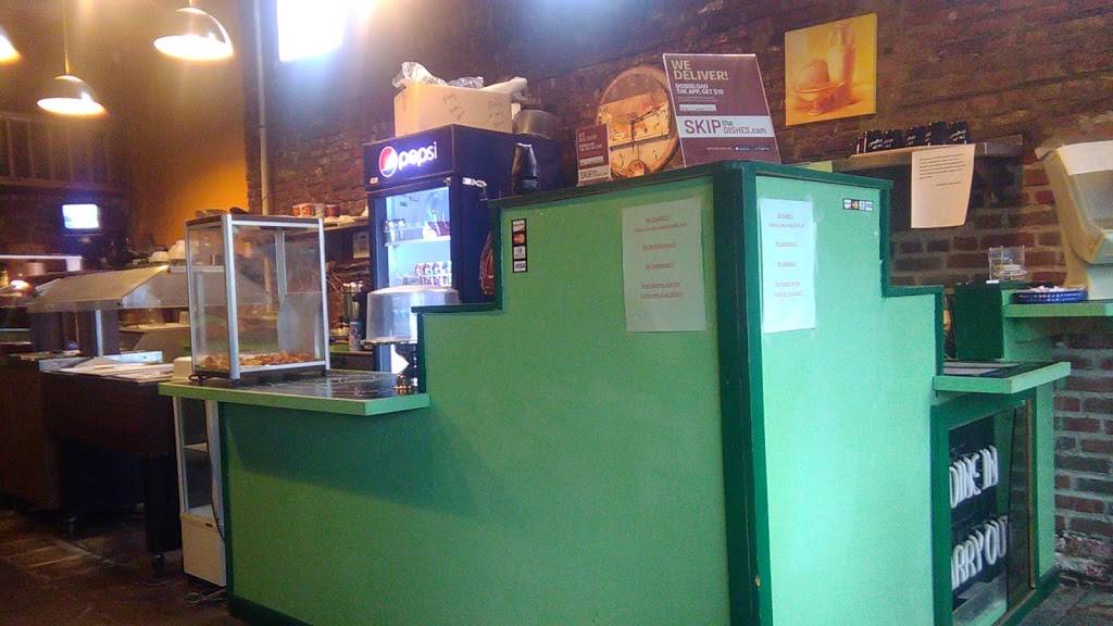 Doc & Lennies Restaurant | restaurant | 8933 Cedar Ave, Cleveland, OH 44106, USA | 2162298090 OR +1 216-229-8090