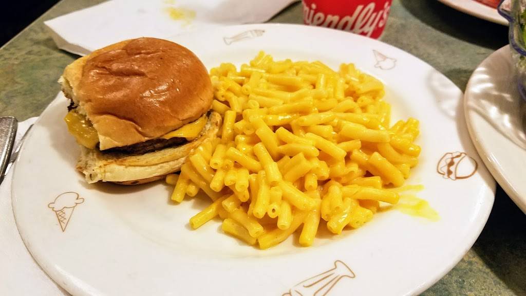 Friendlys | restaurant | 150 Jericho Turnpike, Syosset, NY 11791, USA | 5169210581 OR +1 516-921-0581