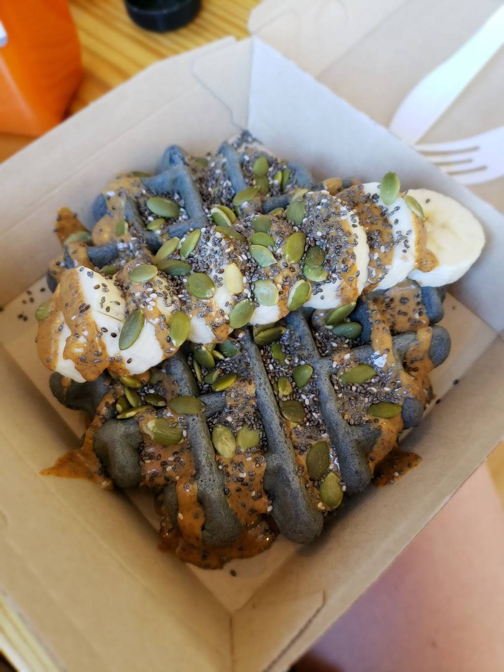 Hello Juice & Smoothie | cafe | 1000 S Newstead Ave, St. Louis, MO 63110, USA | 3143764135 OR +1 314-376-4135