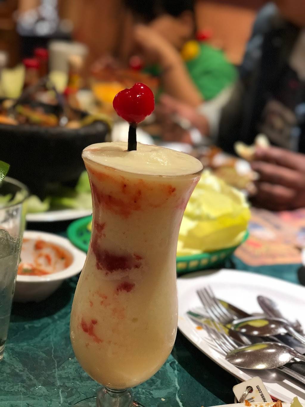 Mariscos La Sirenita | restaurant | 14032 Oxnard St, Van Nuys, CA 91401, USA | 8189080742 OR +1 818-908-0742