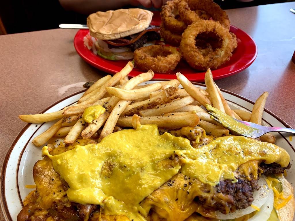 Tower Cafe | bakery | 411 Main St, Okarche, OK 73762, USA | 4052637911 OR +1 405-263-7911