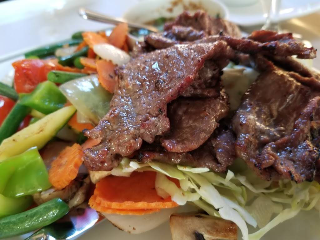 Naam Thai Cuisine | restaurant | 1404 34th Ave, Seattle, WA 98122, USA | 2065686226 OR +1 206-568-6226