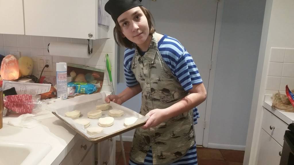 Heavys Food Truck | restaurant | 2243 11th St S, St. Petersburg, FL 33705, USA | 7272803651 OR +1 727-280-3651