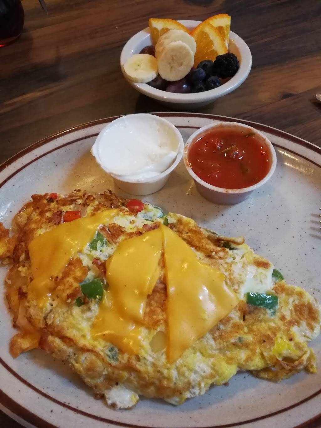 Dukes Diner | restaurant | 1770 7th Ave, Olivehurst, CA 95961, USA | 5307412970 OR +1 530-741-2970