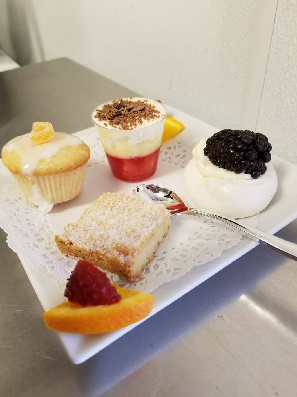 Aylesbury Tea Room | restaurant | 209 E Market St, Leesburg, VA 20176, USA | 7038686935 OR +1 703-868-6935