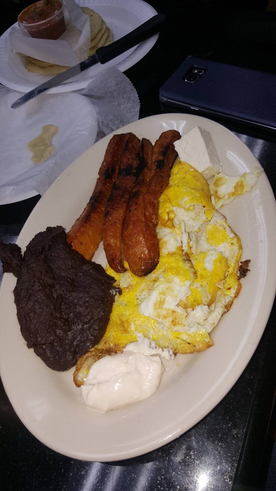 Medina Bakery | restaurant | 226 Anderson Ave # A, Fairview, NJ 07022, USA | 2019450099 OR +1 201-945-0099