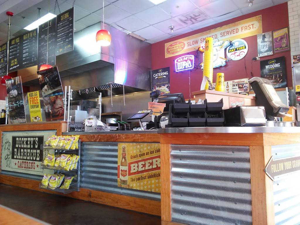 Dickeys Barbecue Pit | restaurant | 1524 N Vasco Rd, Livermore, CA 94551, USA | 9256064200 OR +1 925-606-4200