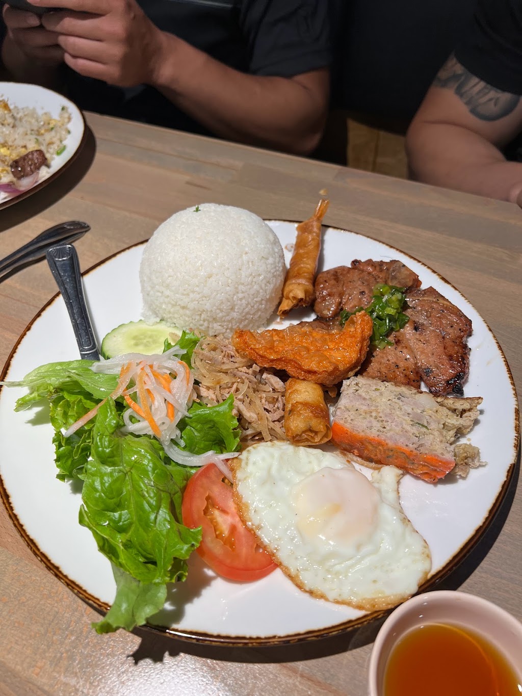 Chickn Broth | restaurant | 6757 Wilson Blvd #17, Falls Church, VA 22044, USA | 7032411894 OR +1 703-241-1894