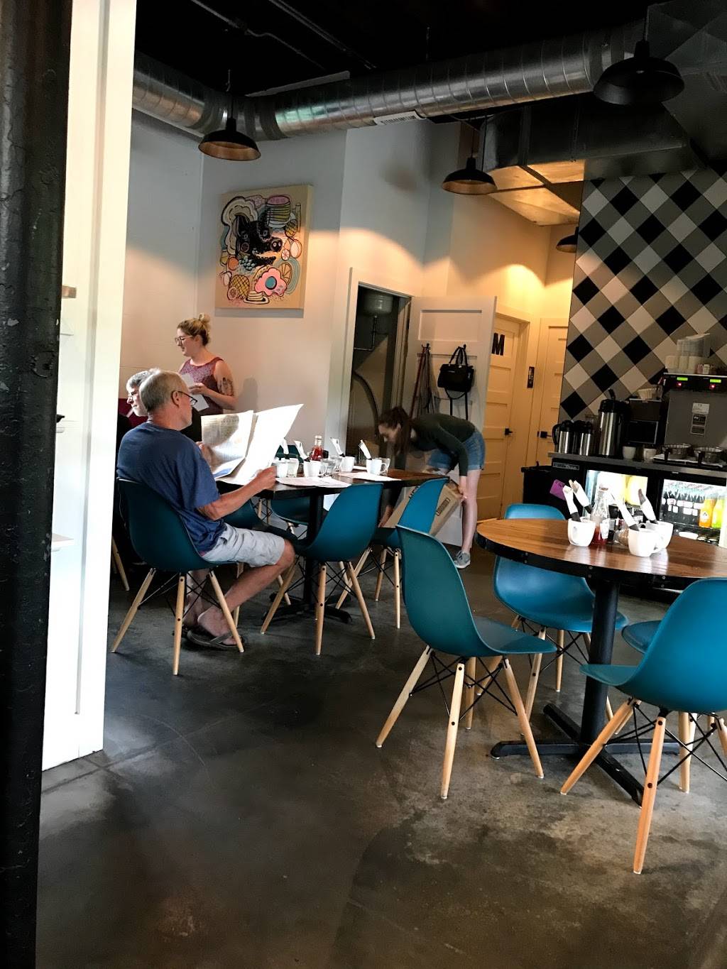 Saddle Creek Breakfast Club | cafe | 1540 N Saddle Creek Rd, Omaha, NE 68104, USA | 4029325970 OR +1 402-932-5970