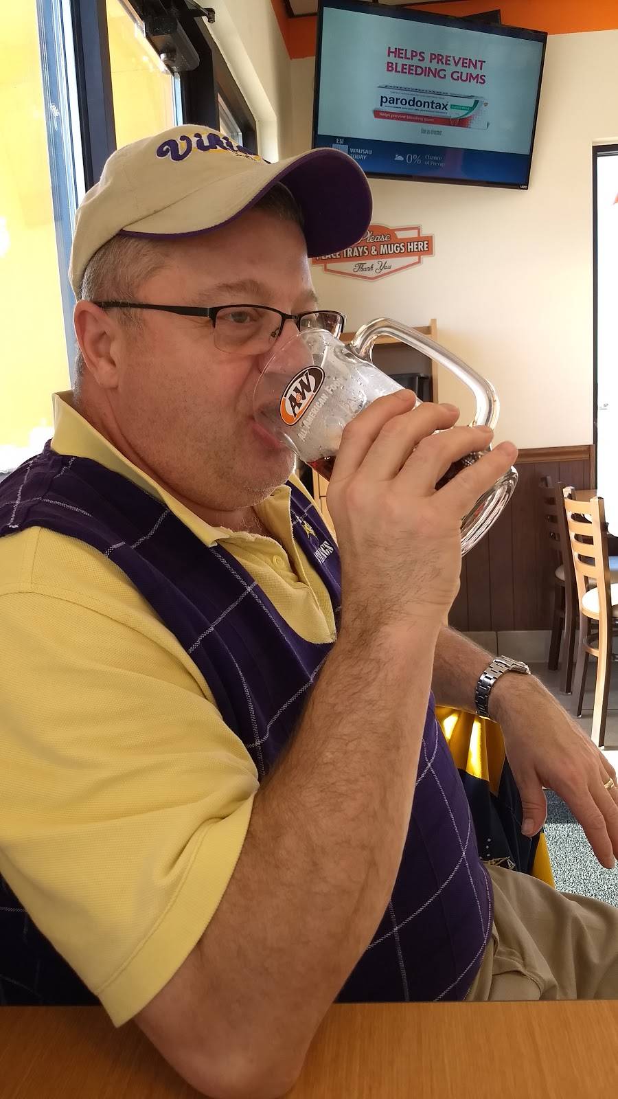 A&W Restaurant | restaurant | 804 S Pacific St, Spencer, WI 54479, USA | 7153681144 OR +1 715-368-1144