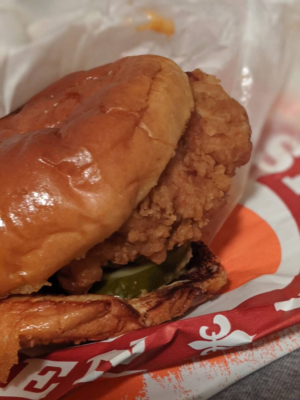 Popeyes Louisiana Kitchen | restaurant | 2100 W, M.L.K. Jr Blvd, Fayetteville, AR 72701, USA | 4799354665 OR +1 479-935-4665