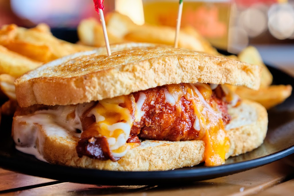 Wild Wing Cafe | restaurant | 8760 J M Keynes Dr, Charlotte, NC 28262, USA | 7043907443 OR +1 704-390-7443