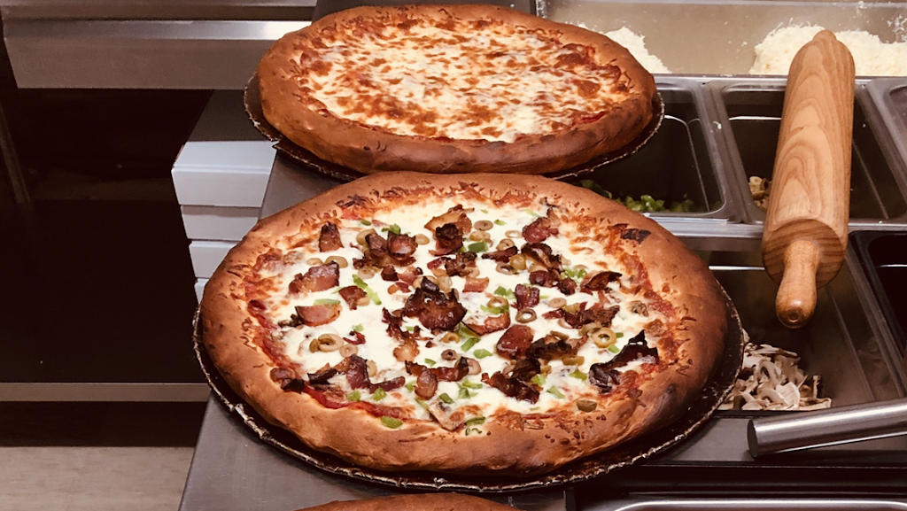 Papageorgiopizza | restaurant | 317 Rue Papineau, Montebello, QC J0V 1L0, Canada | 8194279999 OR +1 819-427-9999