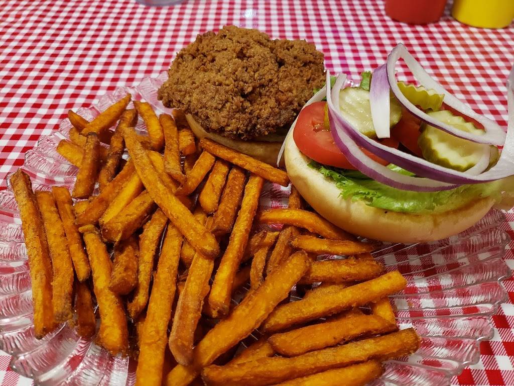 Nilands Cafe | cafe | 24 Lincoln Hwy, Colo, IA 50056, USA | 6413773663 OR +1 641-377-3663