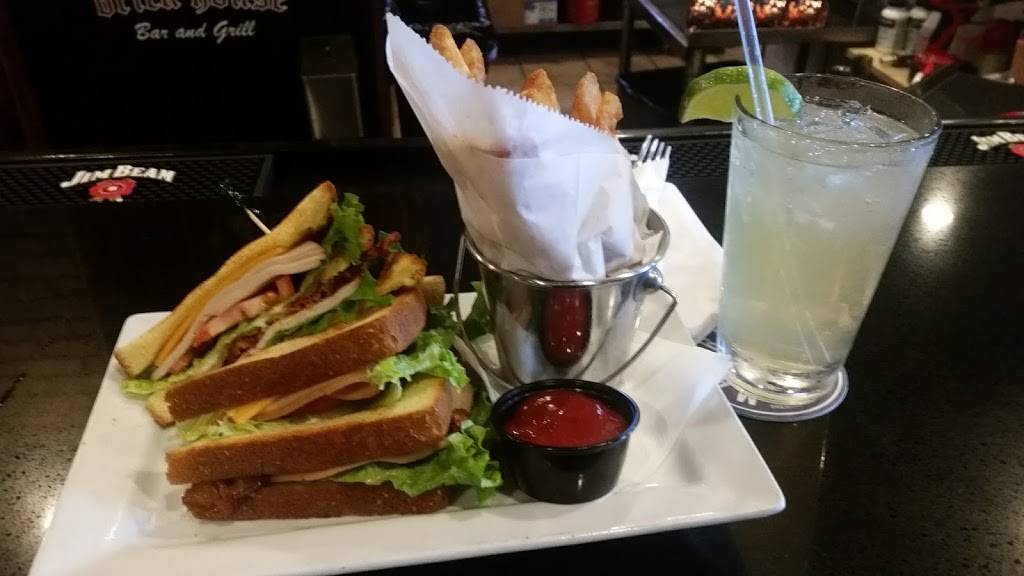 Brick House Bar & Grill | restaurant | 11961 Lebanon Rd, Sharonville, OH 45241, USA | 5134295934 OR +1 513-429-5934