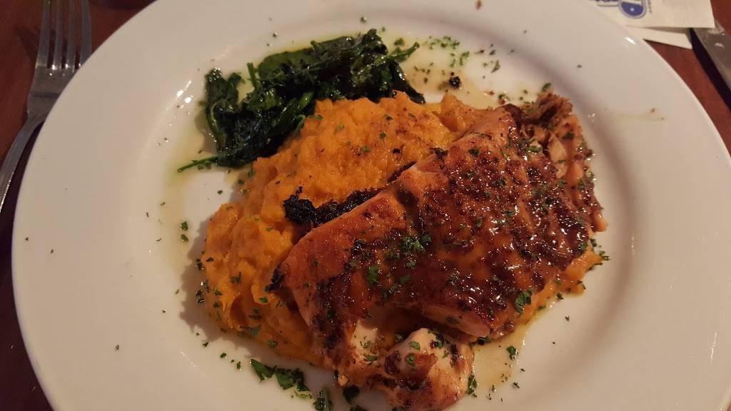 Eastside Grill | restaurant | 19 Strong Ave, Northampton, MA 01060, USA | 4135863347 OR +1 413-586-3347