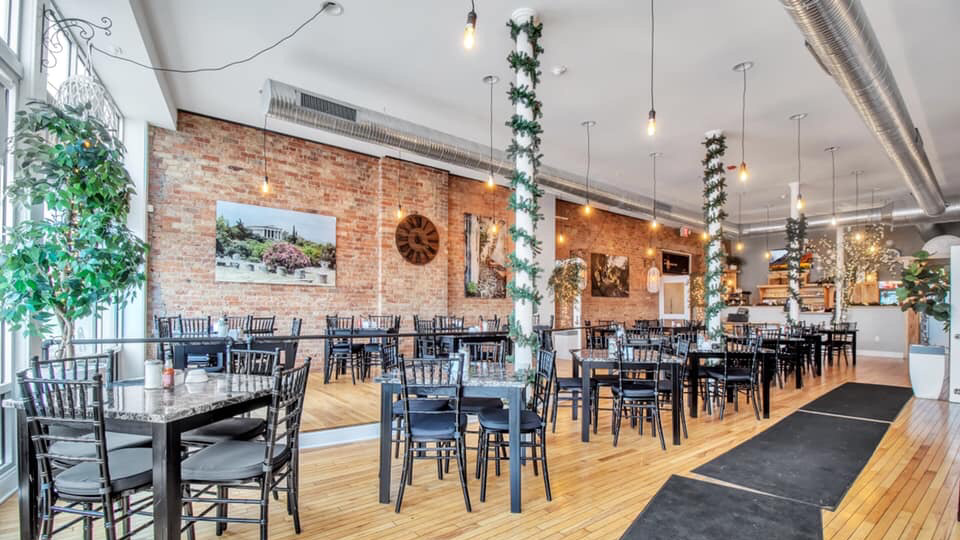 Eggsperience Vasilis | restaurant | 1526 Main St, Buffalo, NY 14209, USA | 7164363533 OR +1 716-436-3533