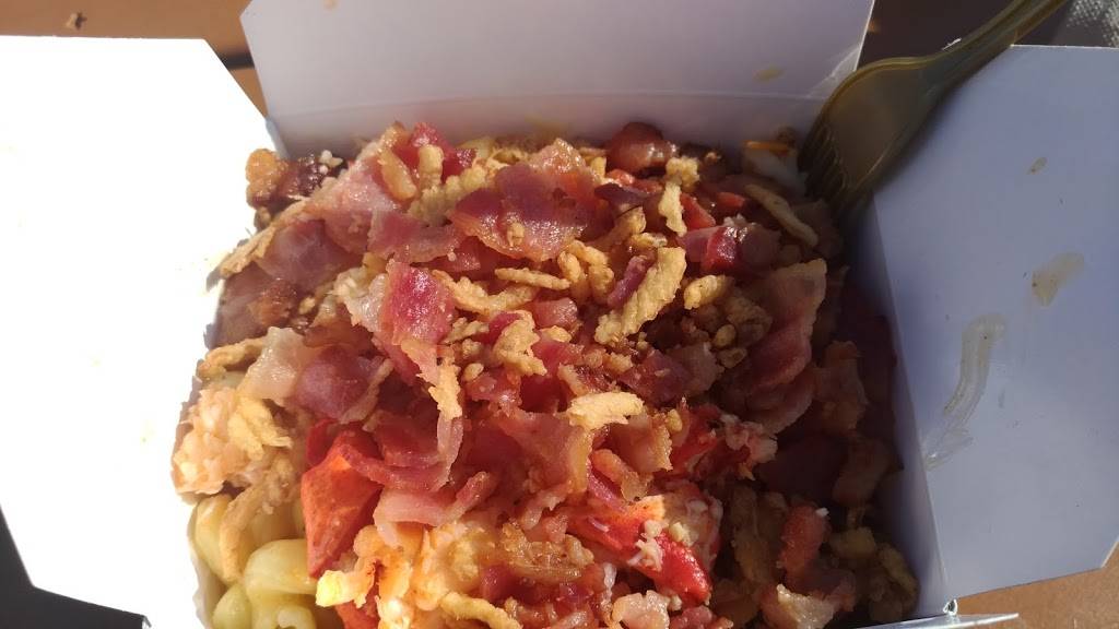 Golden Fries | restaurant | 6505 Jeanne DArc Blvd N, Orléans, ON K1C 2R1, Canada | 6137007968 OR +1 613-700-7968