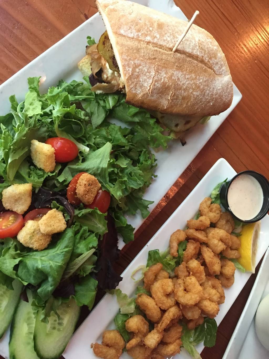 The Lodge Sports Grille | restaurant | 1102 4th Ave, Seattle, WA 98101, USA | 2065577360 OR +1 206-557-7360