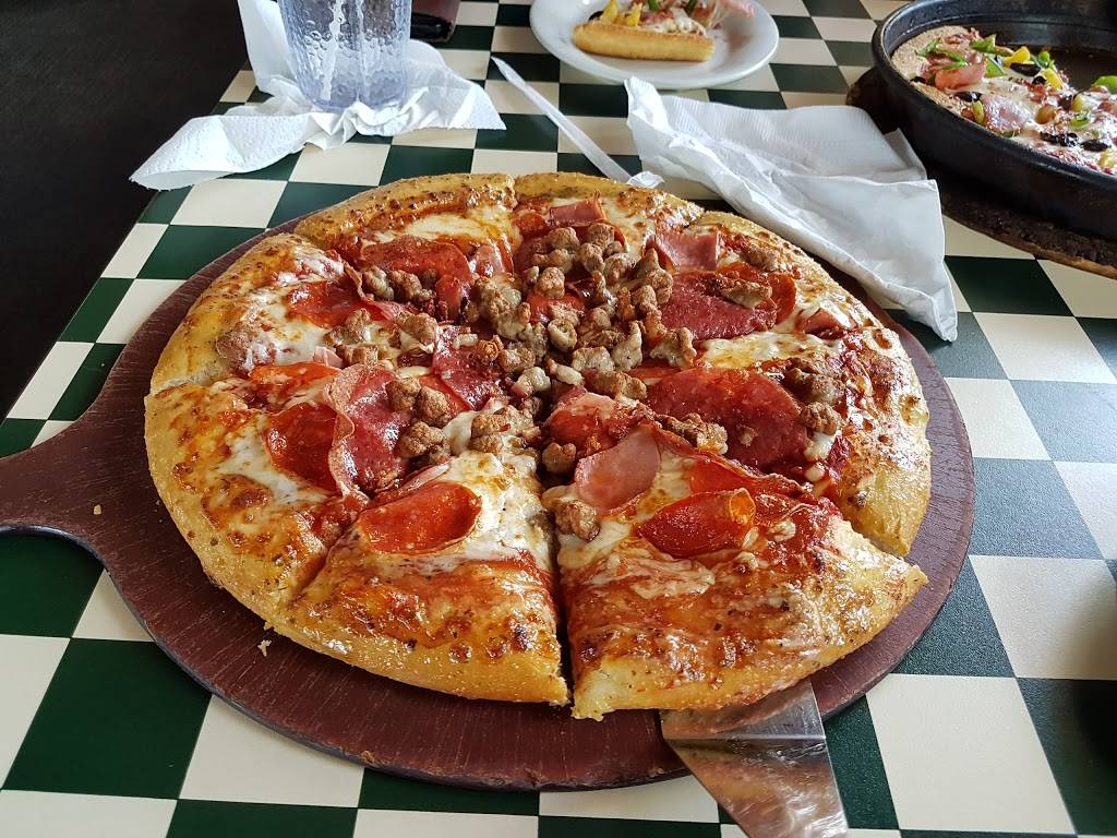 Pizza Hut | restaurant | 712 Cypress Village Blvd, Sun City Center, FL 33573, USA | 8136336211 OR +1 813-633-6211