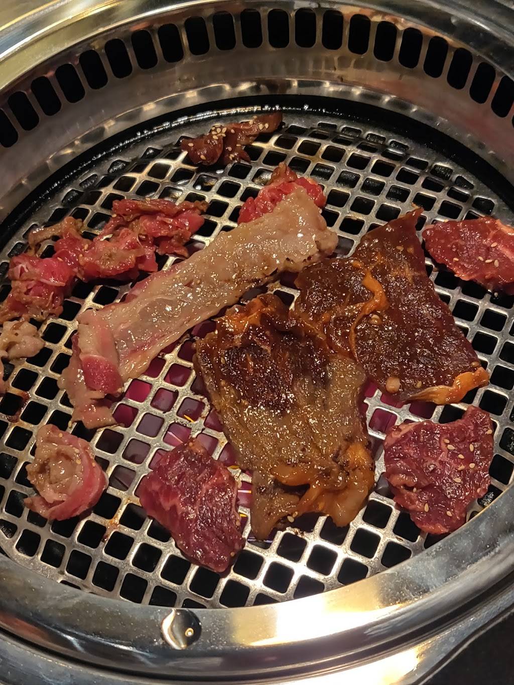 Gyu-Kaku Japanese BBQ | restaurant | 47 E Chicago Ave #108, Naperville, IL 60540, USA | 6305368270 OR +1 630-536-8270