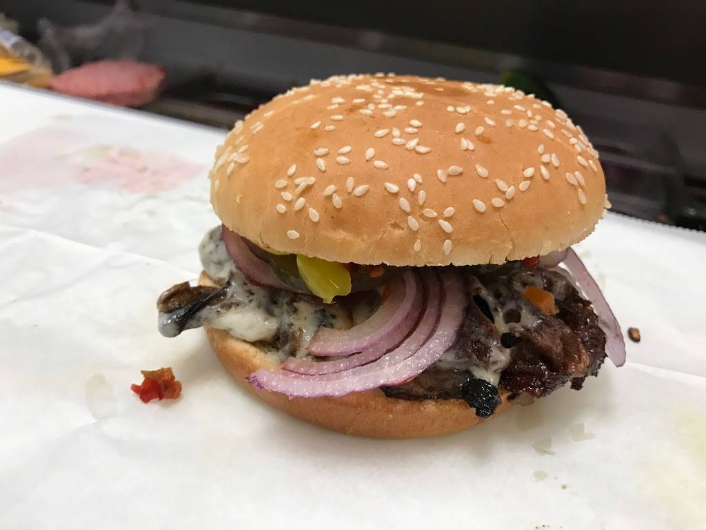 Momos Fish And Chicken Subs | restaurant | 7416 Windsor Mill Rd, Windsor Mill, MD 21244, USA | 4434057711 OR +1 443-405-7711