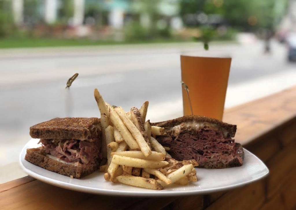 Grand Trunk Pub | restaurant | 612 Woodward Ave, Detroit, MI 48226, USA | 3139613043 OR +1 313-961-3043