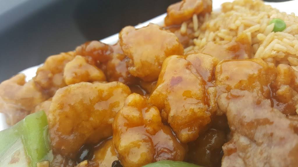 Flaming Wok | restaurant | 28684 Telegraph Rd, Southfield, MI 48034, USA | 2489053968 OR +1 248-905-3968