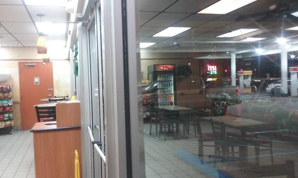 Subway | meal takeaway | 1205 Airline Dr, Kenner, LA 70062, USA | 5044416153 OR +1 504-441-6153