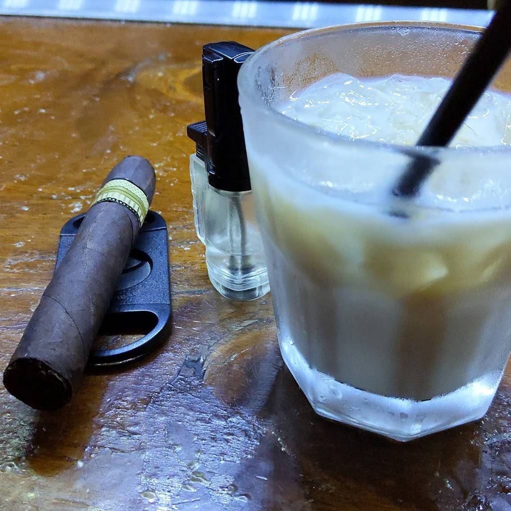 1886 Humble Backyard | restaurant | 7015 Manor Way #2172, Humble, TX 77396, USA | 2814414007 OR +1 281-441-4007