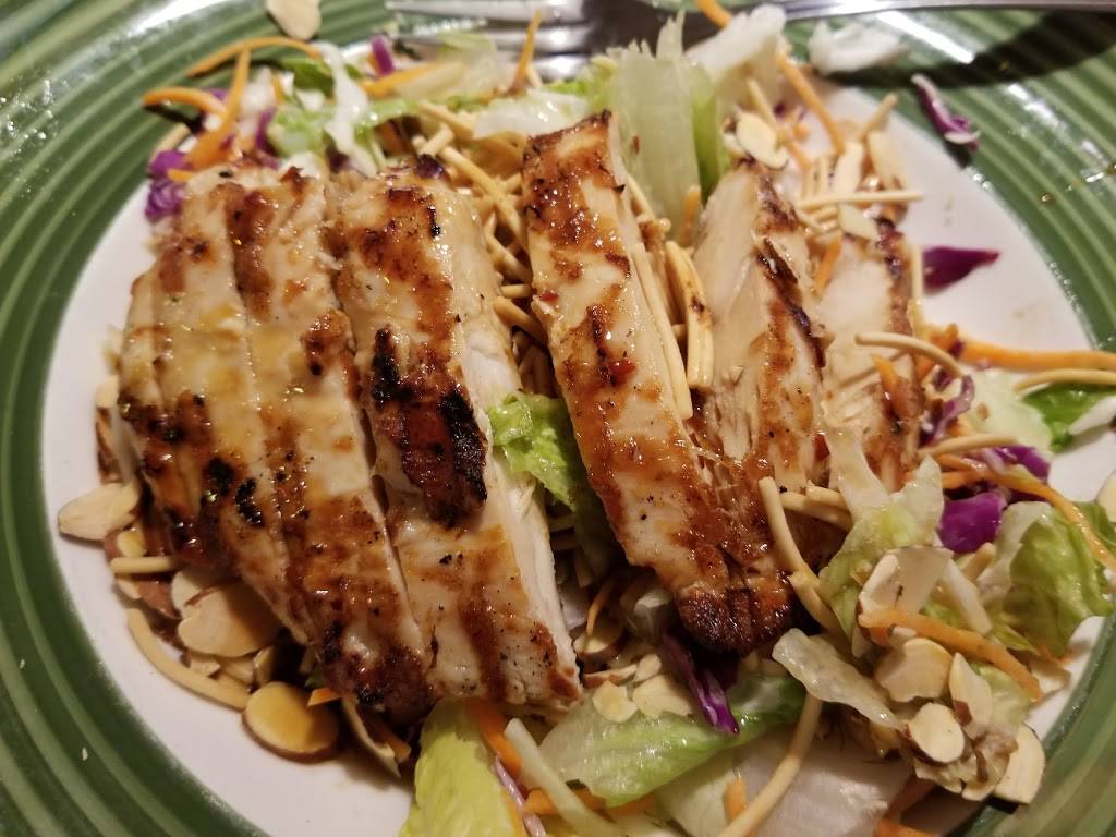 Applebees Grill + Bar | restaurant | 98 Shaw Ave, Clovis, CA 93612, USA | 5593229890 OR +1 559-322-9890