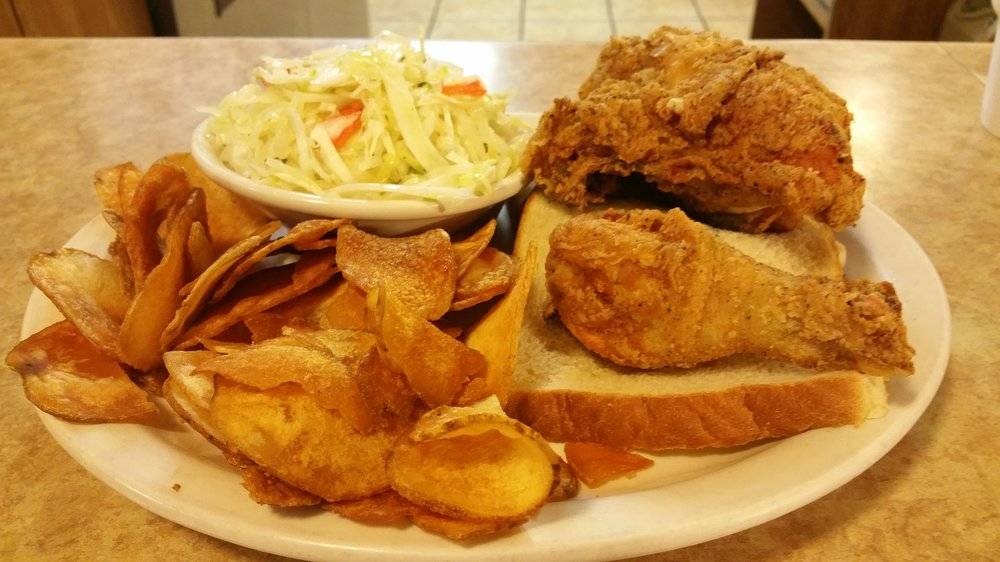 Garys Restaurant | restaurant | 405 S State St, Freeburg, IL 62243, USA | 6185399168 OR +1 618-539-9168