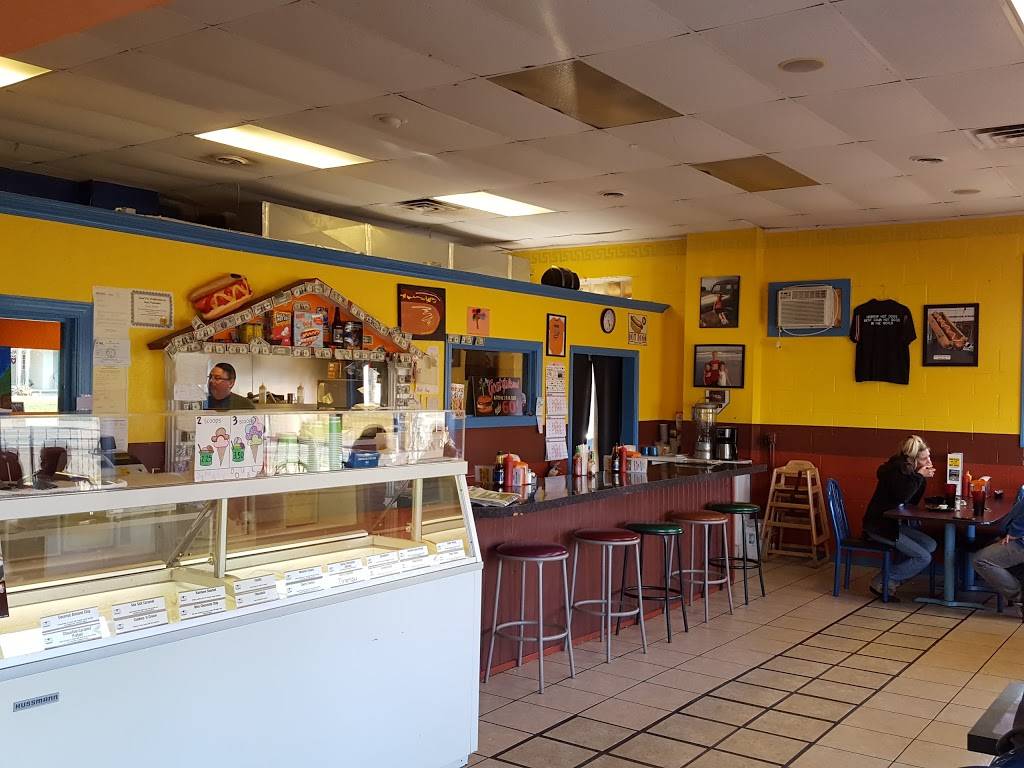 Dog Daze Gourmet Hot Dogs | meal takeaway | 5808 Fulton Dr NW, Canton, OH 44718, USA | 3304973647 OR +1 330-497-3647