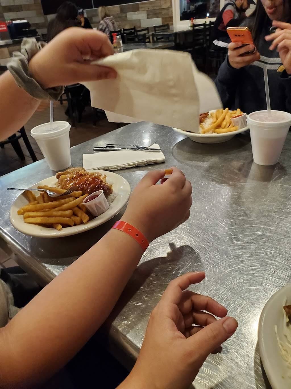 Aloha Kitchen | restaurant | 4466 E Charleston Blvd, Las Vegas, NV 89104, USA | 7024374436 OR +1 702-437-4436