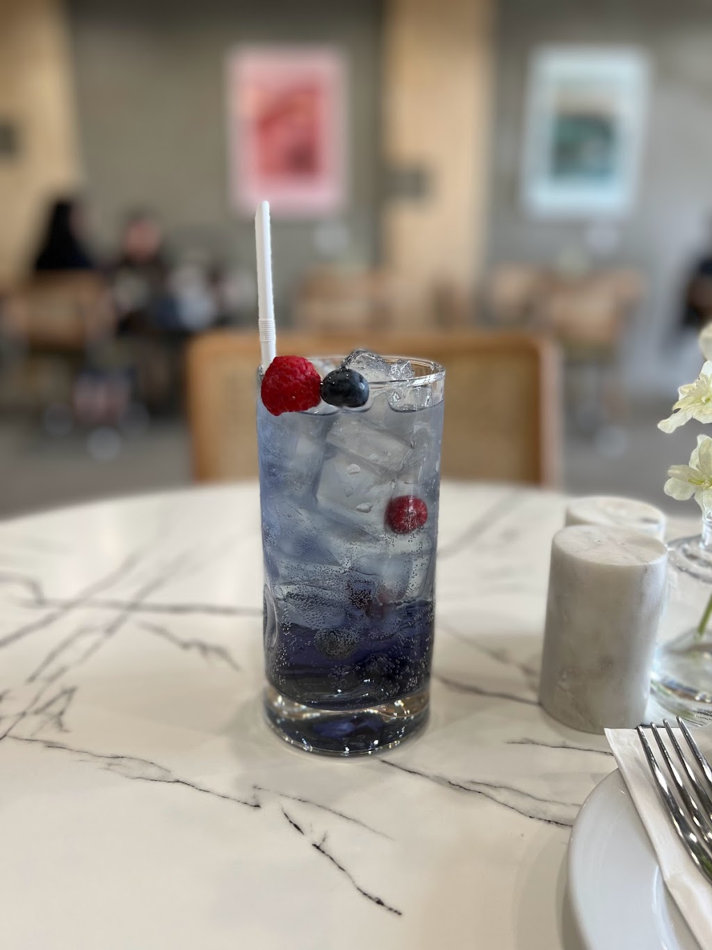 Signal | restaurant | 162-15 Depot Rd, Queens, NY 11358, USA | 9175227808 OR +1 917-522-7808