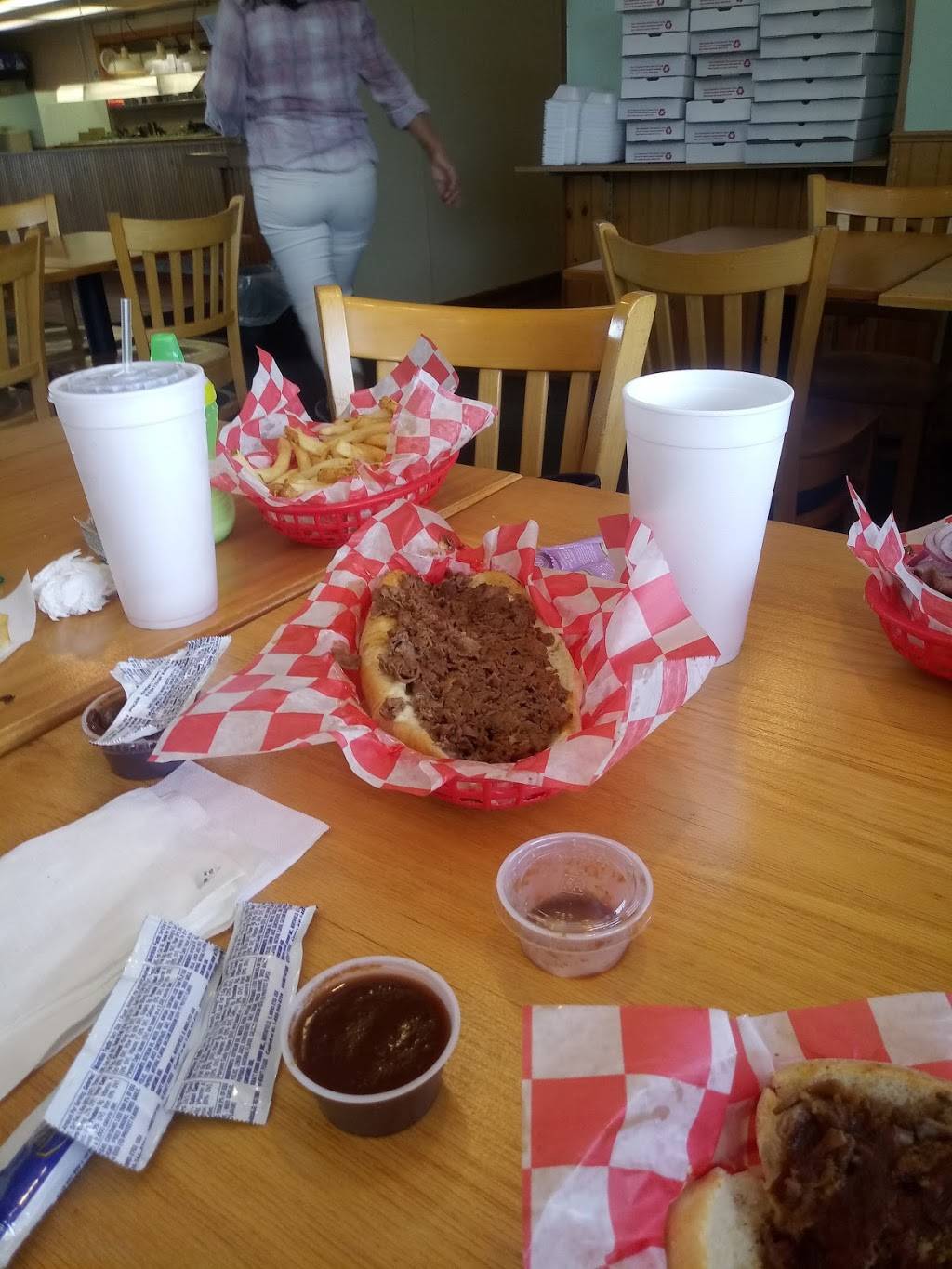 Lanskys Pizza, Pasta & Philly Steaks | restaurant | 1131 N Broadway, Council Bluffs, IA 51503, USA | 7123295400 OR +1 712-329-5400