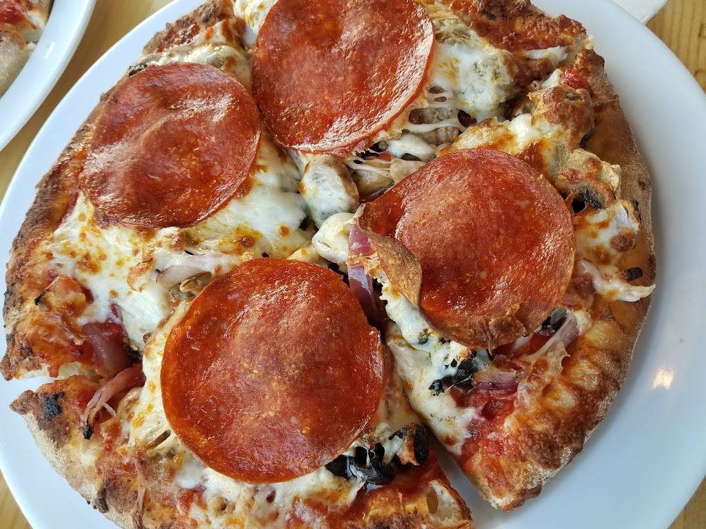 Summit Pizza Co | restaurant | 1873 W Traverse Pkwy f, Lehi, UT 84043, USA | 3853528272 OR +1 385-352-8272