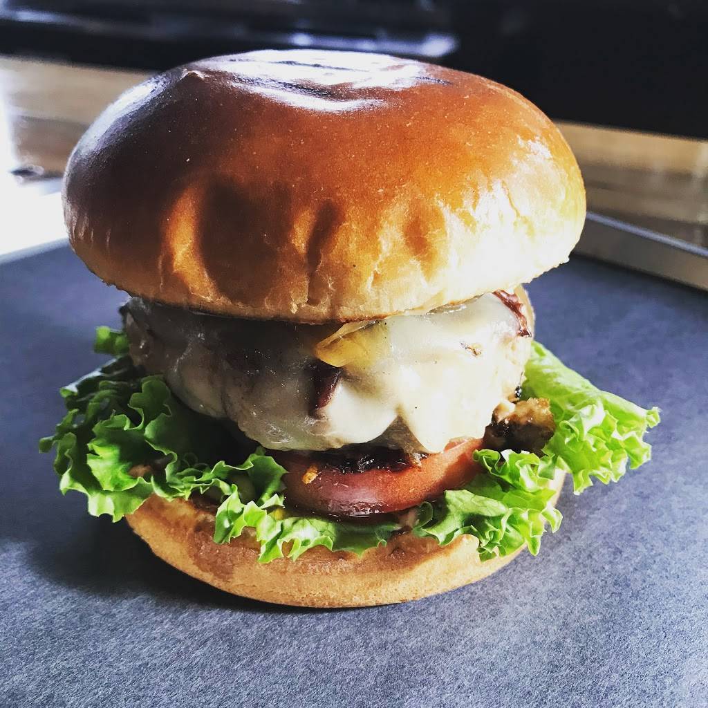 Farmers Hardware | restaurant | 35 Maple Ave, Saratoga Springs, NY 12866, USA | 5189343444 OR +1 518-934-3444