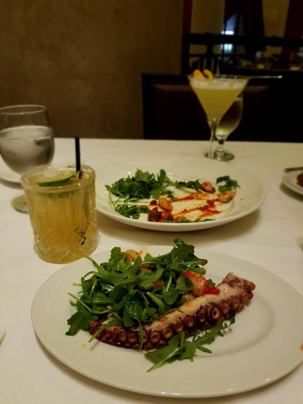 Del Friscos Double Eagle Steakhouse | restaurant | 1426-1428 Chestnut St, Philadelphia, PA 19102, USA | 2152460533 OR +1 215-246-0533