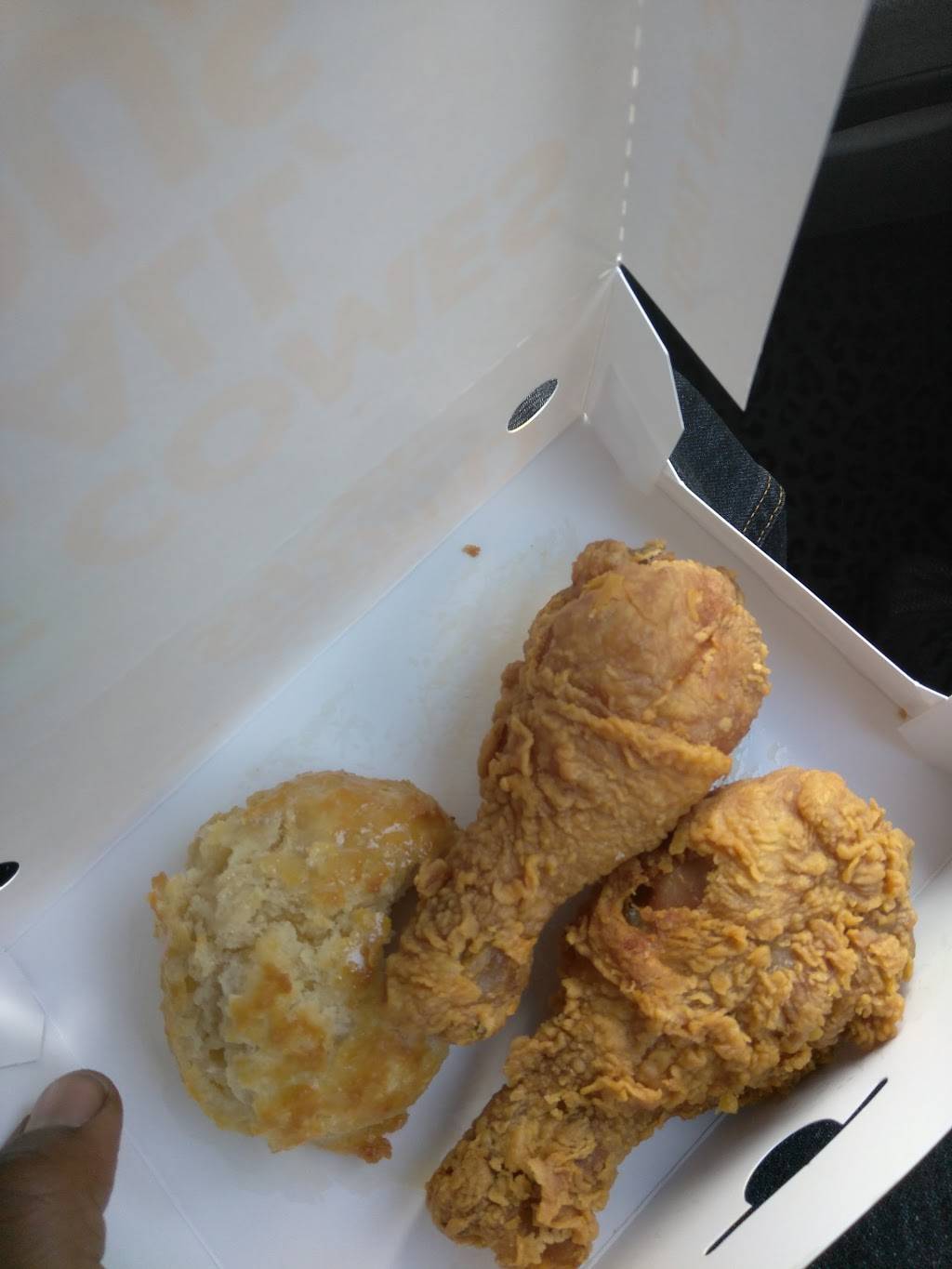 Churchs Chicken | restaurant | 1300 Brundage Ln, Bakersfield, CA 93304, USA | 6618590595 OR +1 661-859-0595