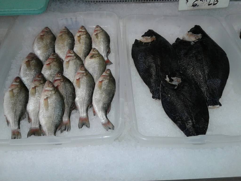 Louisiana Lucky Phat Seafood | restaurant | 2519 The Plaza, Charlotte, NC 28205, USA | 7043322766 OR +1 704-332-2766