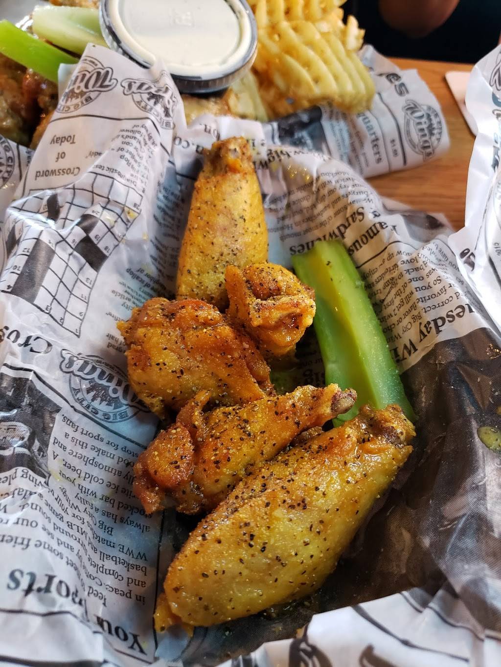 Big City Wings | restaurant | 1522 Kingwood Dr, Kingwood, TX 77339, USA | 8326449093 OR +1 832-644-9093